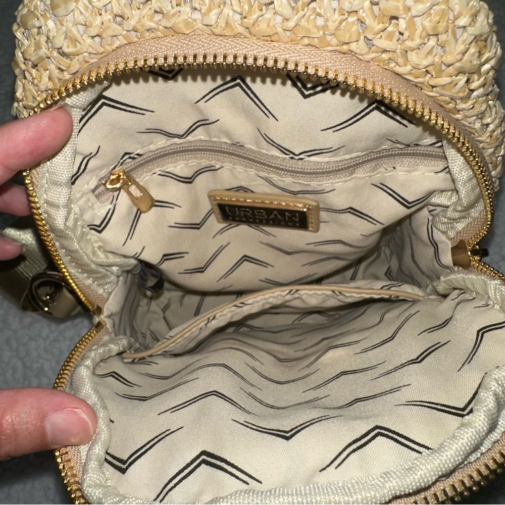 Urban Expressions straw woven crossbody sling bag adjustable strap zippers gold - Picture 7 of 15